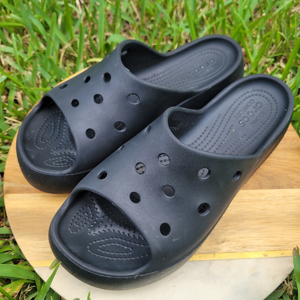 Crocs Classic Platform Slides
